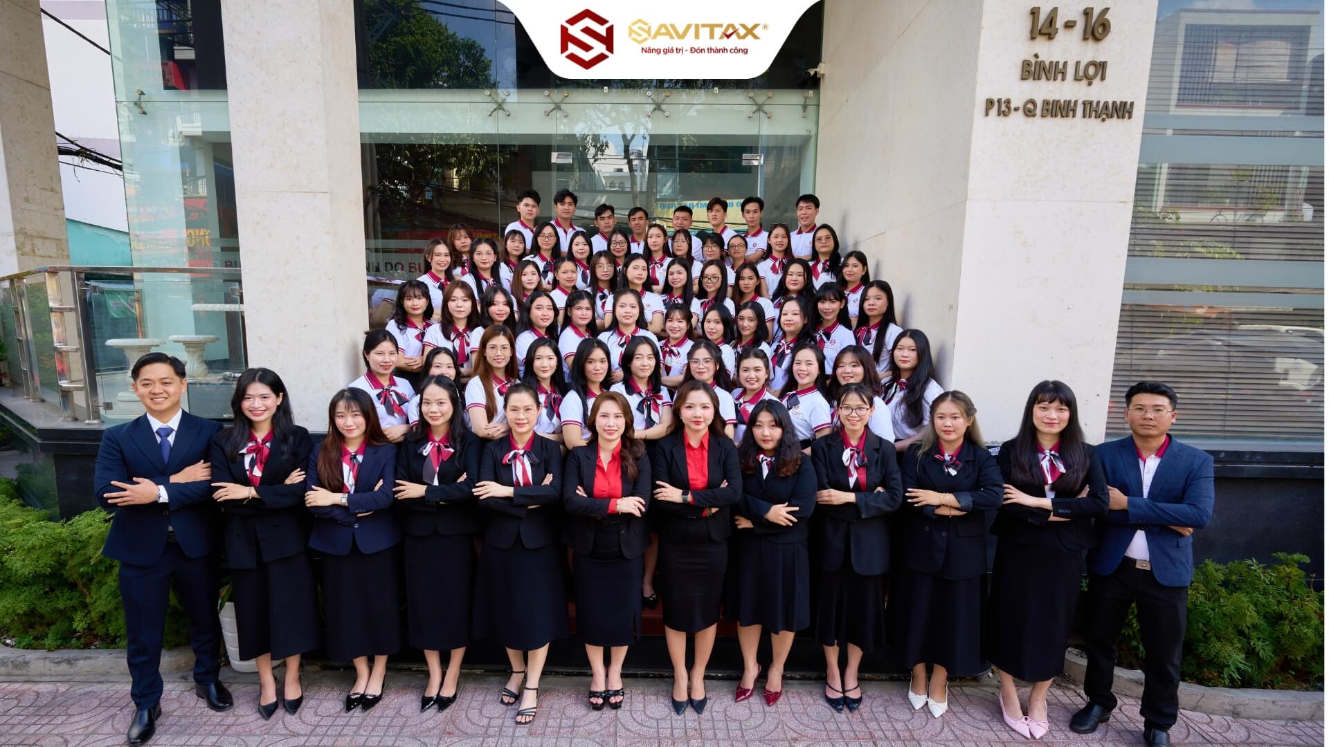 Tập Thể Nhân Viên Savitax 2026