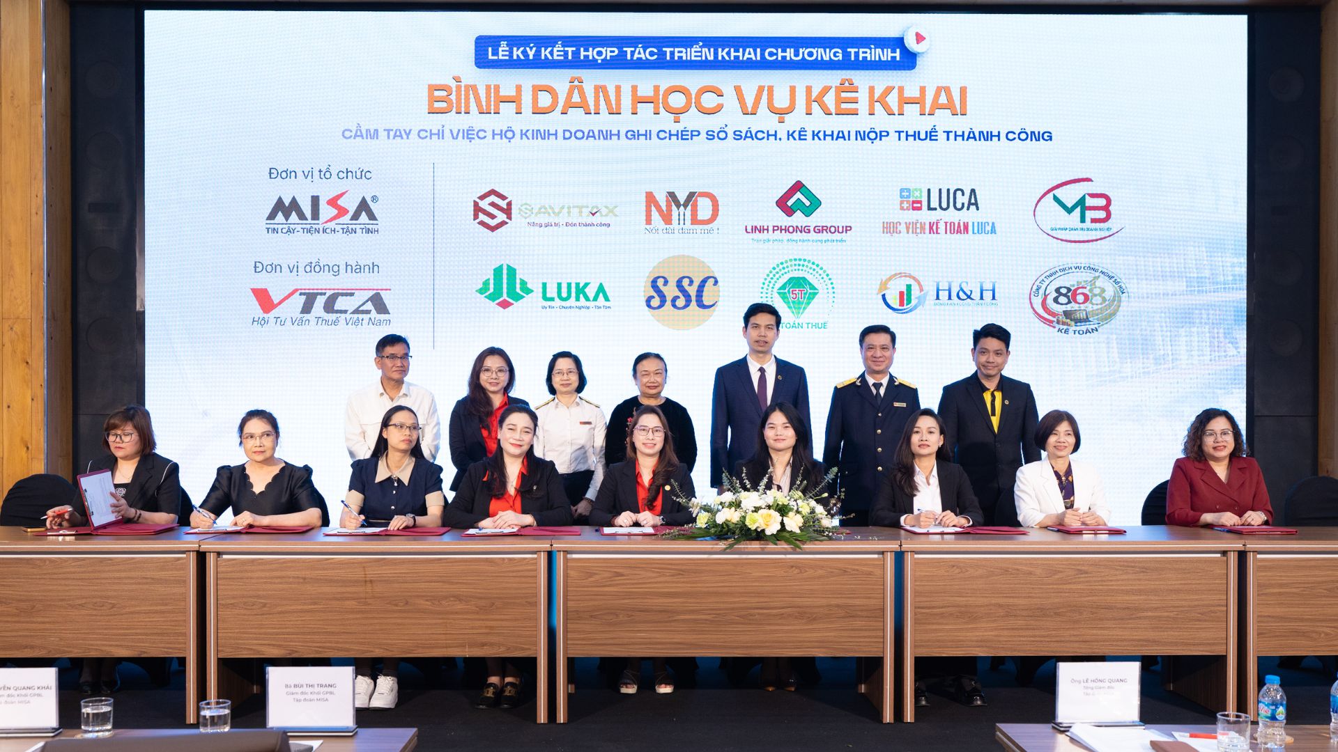 Savitax Đồng Hành Cùng MISA & Cục Thuế: Khởi Động Chiến Dịch "Bình Dân Học Vụ Kê Khai Thuế" Cho Hộ Kinh Doanh